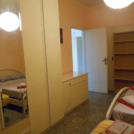 Adige Apartment *